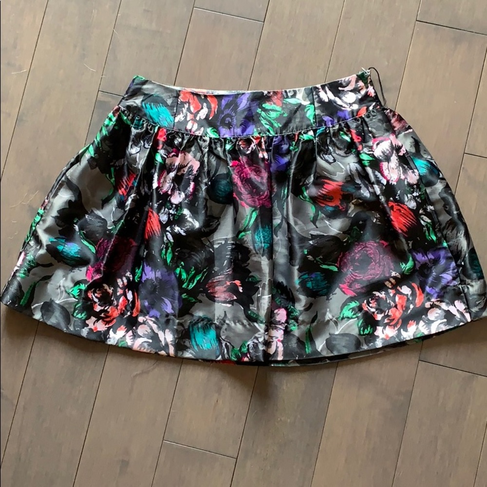 Candie’s Satin Floral Flared Mini Skirt US 0